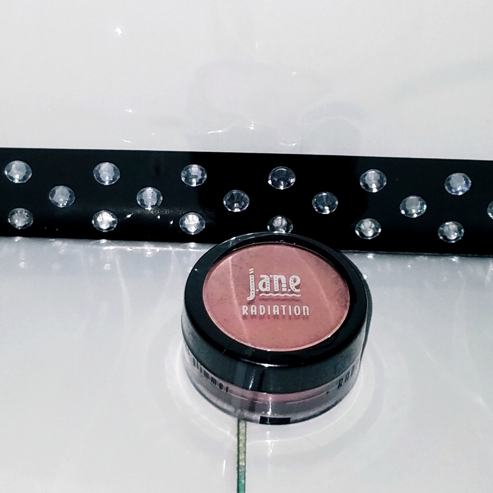 Jane Radiation all over glimmer